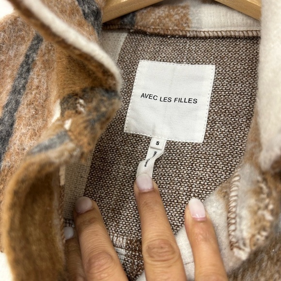 Avec Les Filles Plaid Flece - Picture 4 of 7